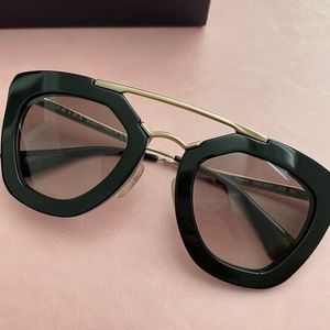 Prada Sunglasses SPR 9QS Black/Gold